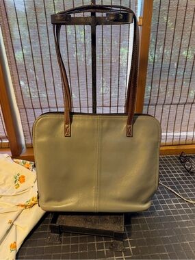 Classic Olive Green Leather Tote with Brown Straps